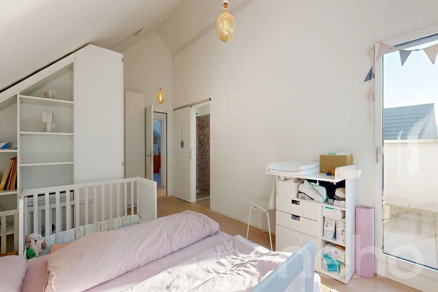 Maison individuelle avec espace bien-être, jardin et aménagement de haute qualité - Photo 7 sur 12