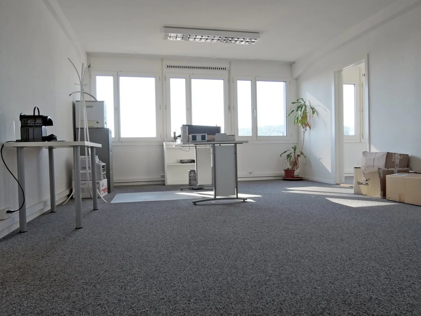 Bureau de 94m2 à louer à Zurich - Photo 6 sur 9