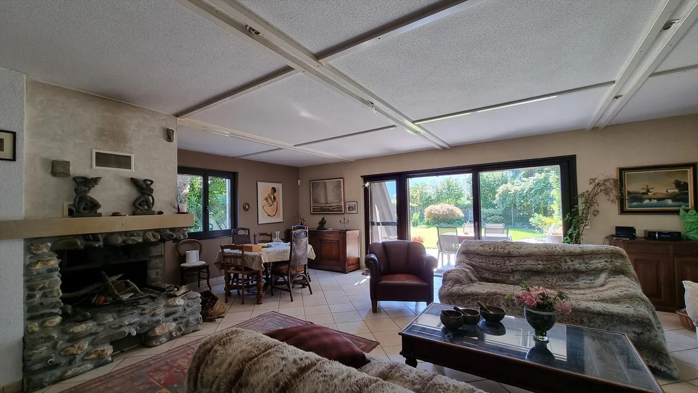 Villa with 8.5 rooms - Photo 6 of 15