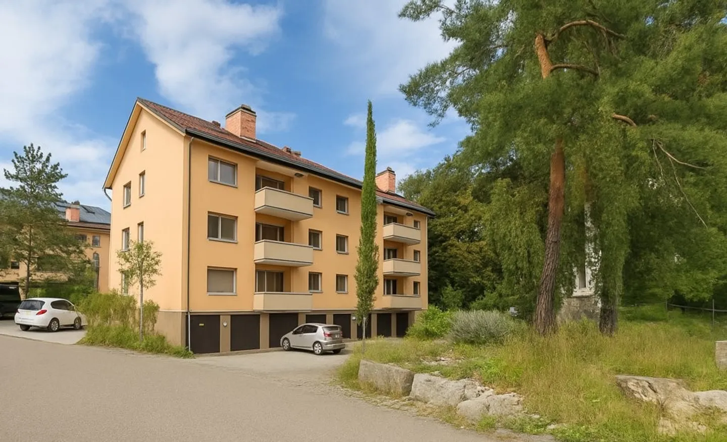 Grosszügige 5.5-Zimmerwohnung mit Cheminée - Foto 1 von 11