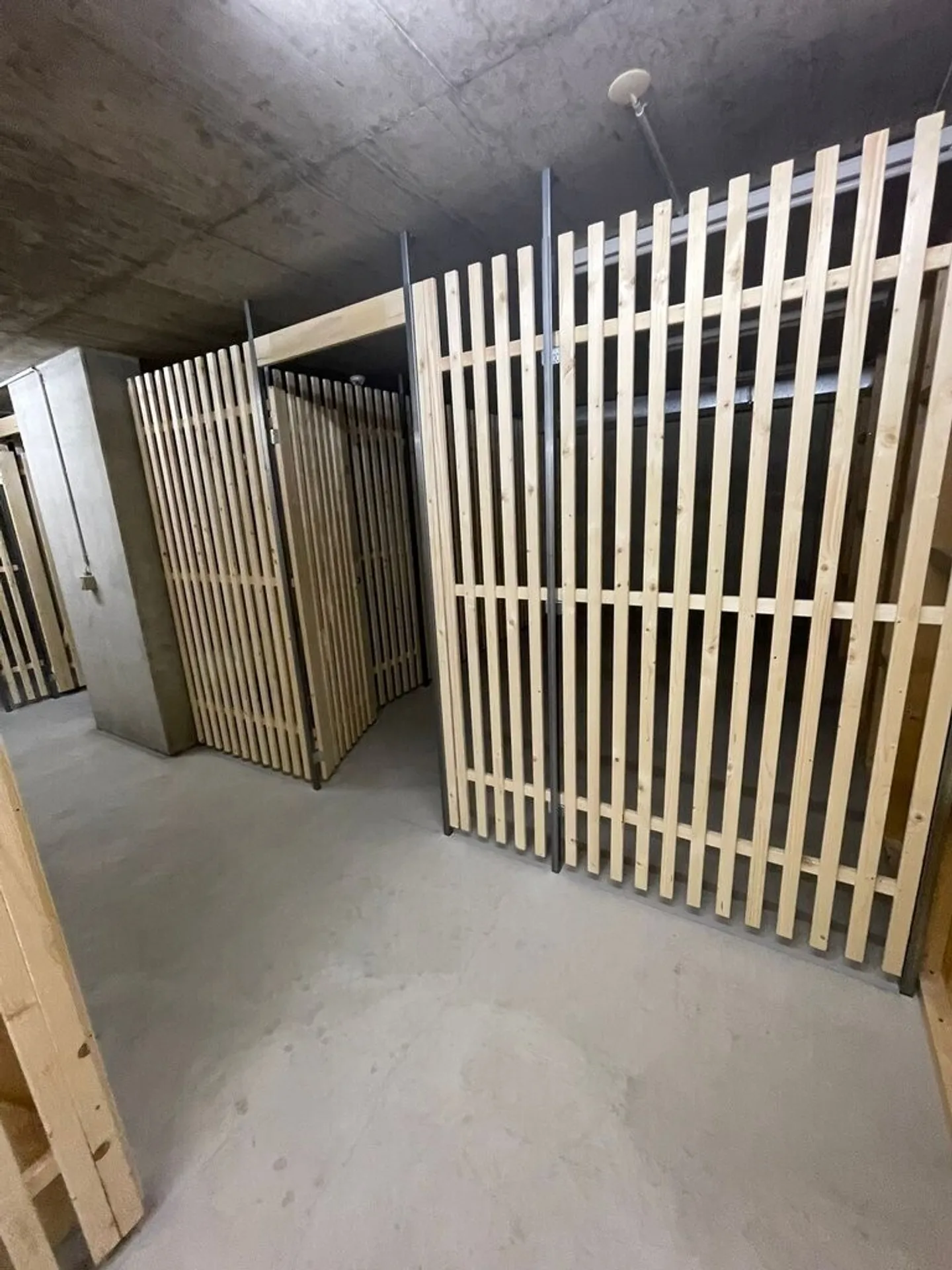 Diverse unità di deposito nel centro di Sion - Foto 5 di 7