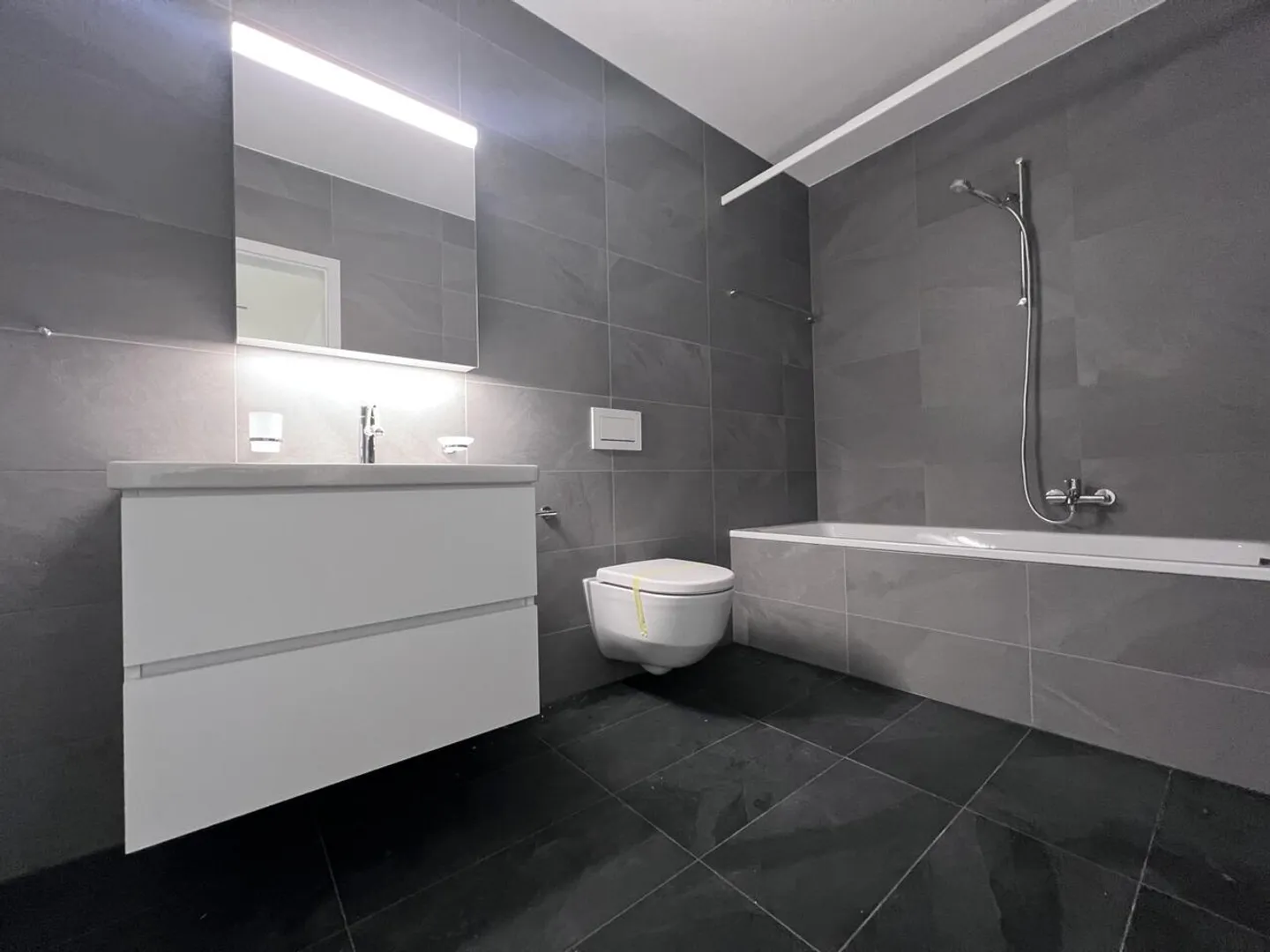 3.5-room apartment for rent in a recently built building - Photo 4 of 13