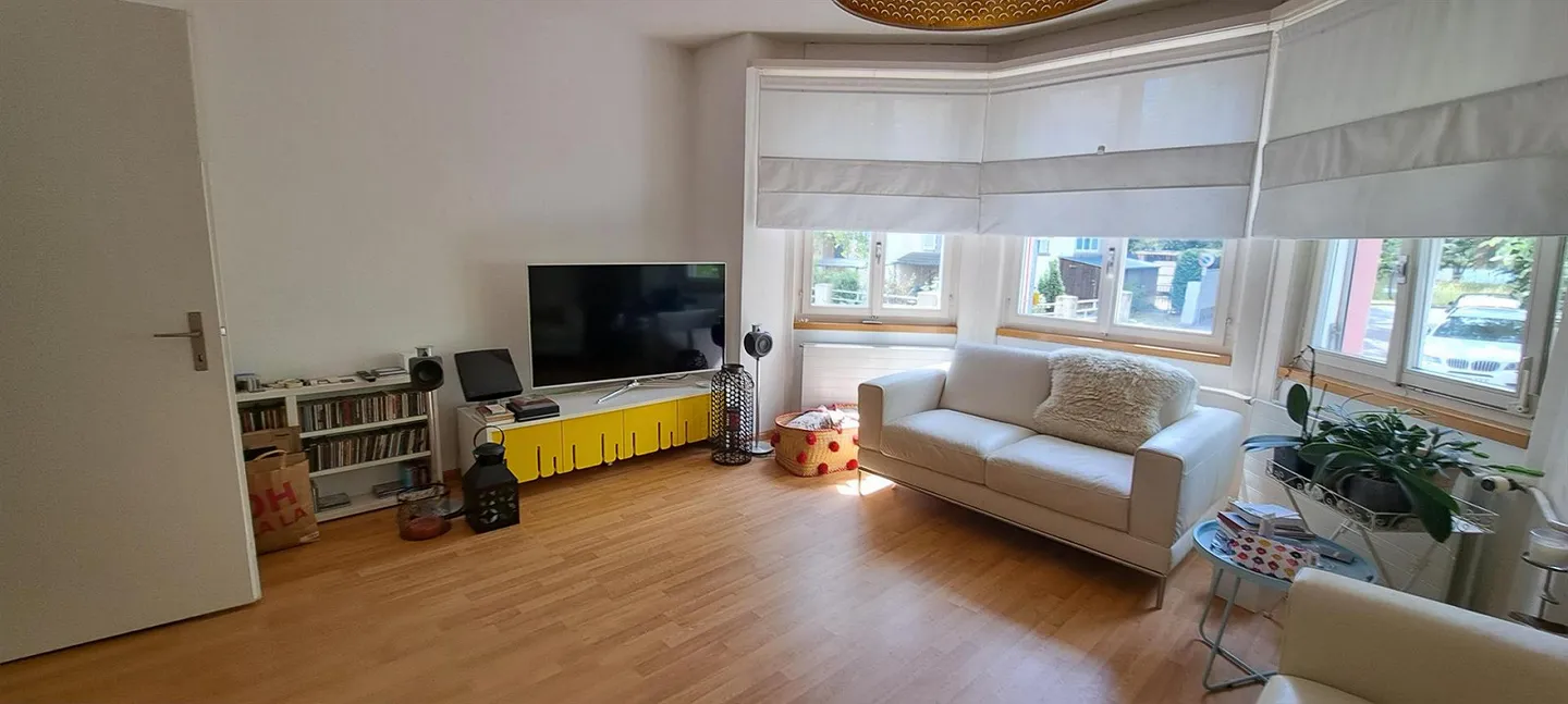 3-room apartment with large garden - Photo 2 of 9