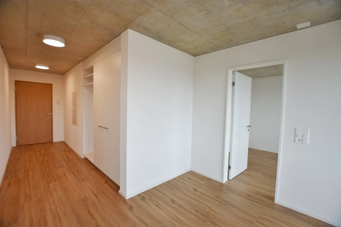 Appartamento moderno con terrazza - Foto 3 di 8