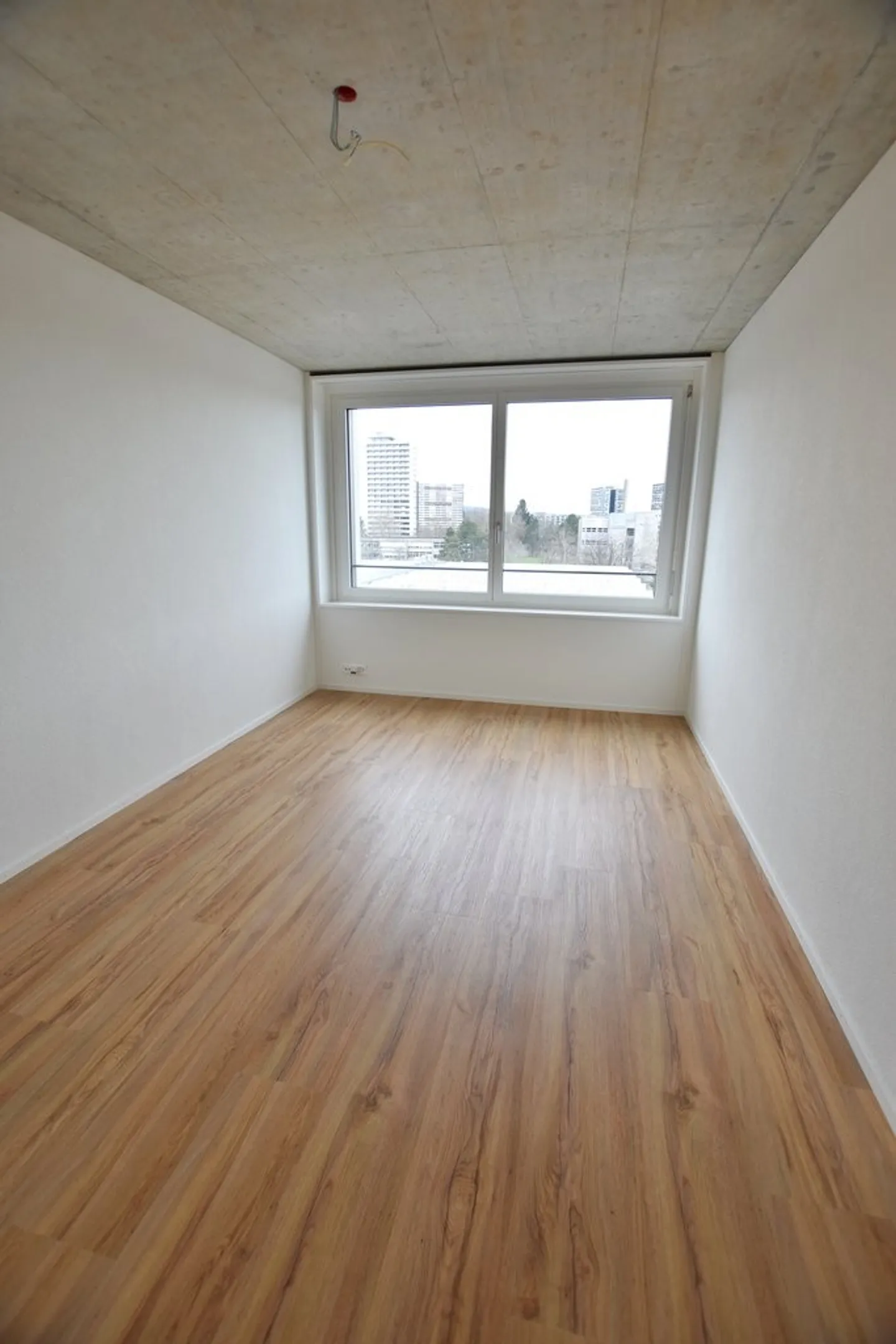 Appartamento moderno con terrazza - Foto 4 di 8
