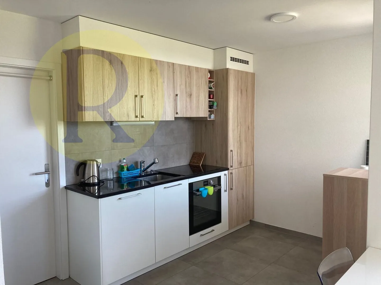 Magnifique appartement de 2,5 pièces avec jardin et loggia - Photo 3 sur 11