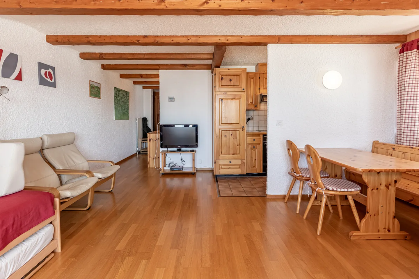 Appartement Charmant avec Vue Alpestre - Photo 6 sur 13