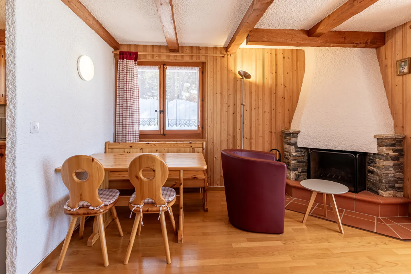 Appartement Charmant avec Vue Alpestre - Photo 5 sur 13