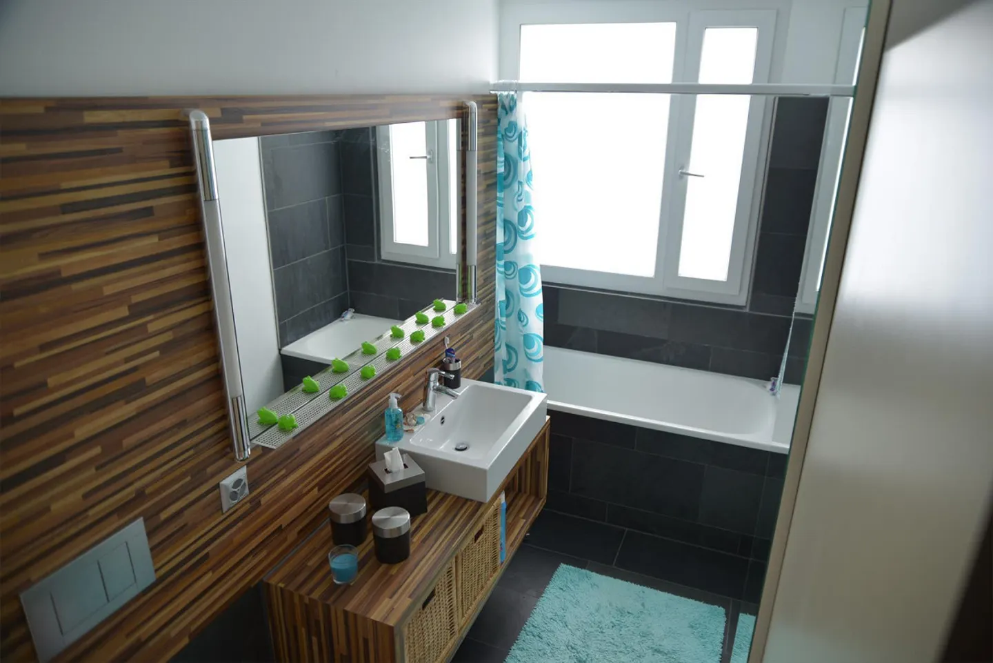 Bel appartement ouvert et bien conçu disponible ! - Photo 5 sur 8