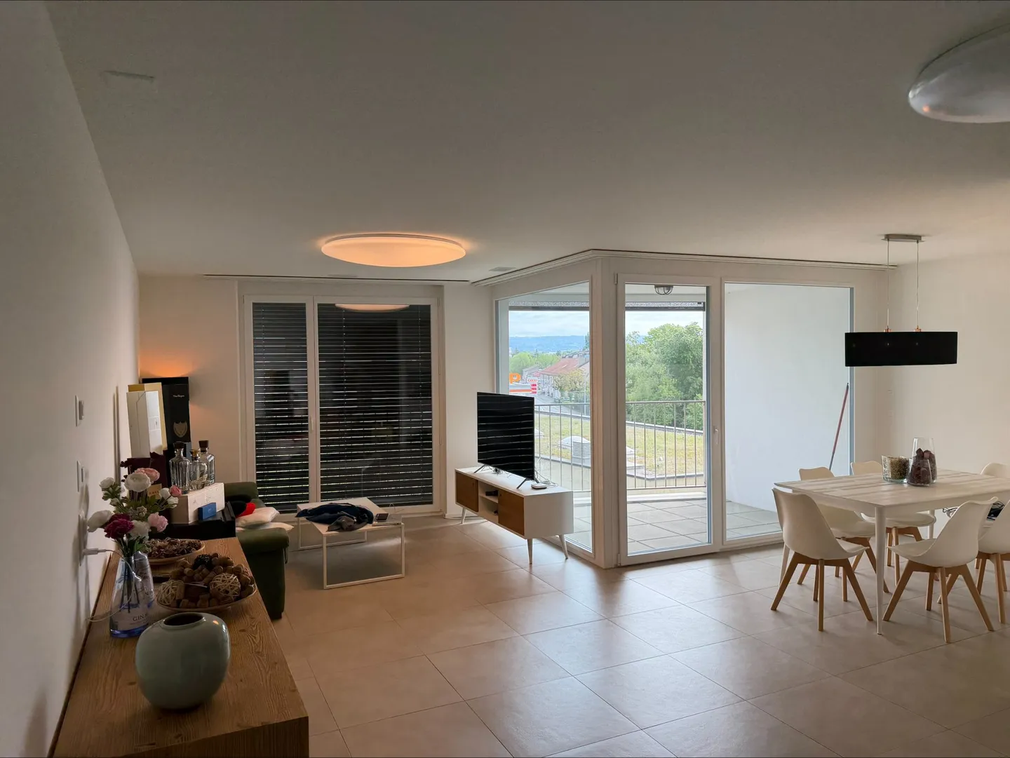 New Apartment with Lake View - Photo 2 of 11