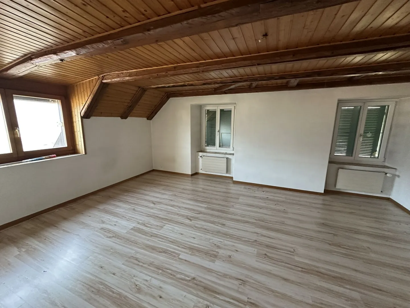 St-Imier, edificio di 5 appartamenti con possibilità di acquisire 10 garage - Foto 7 di 10