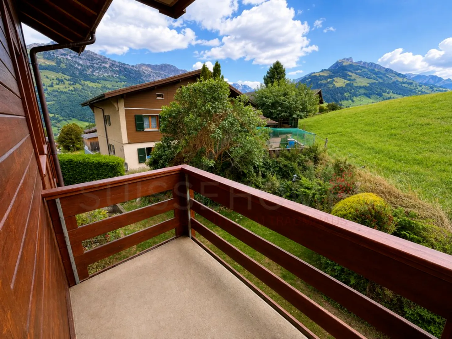 Charming Apartment with Mountain View - Photo 6 of 19