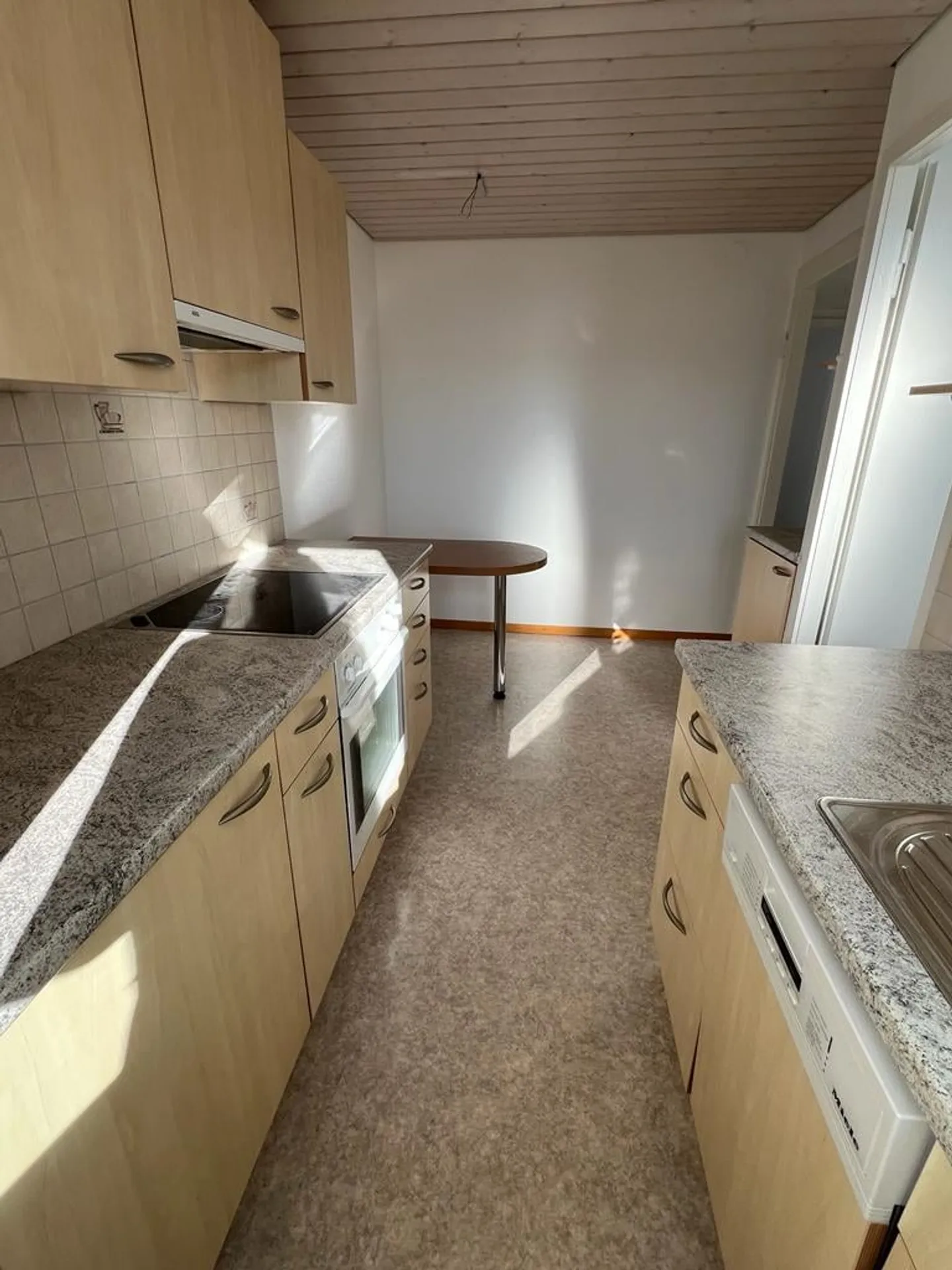 Bright Attic Apartment - Photo 3 of 11