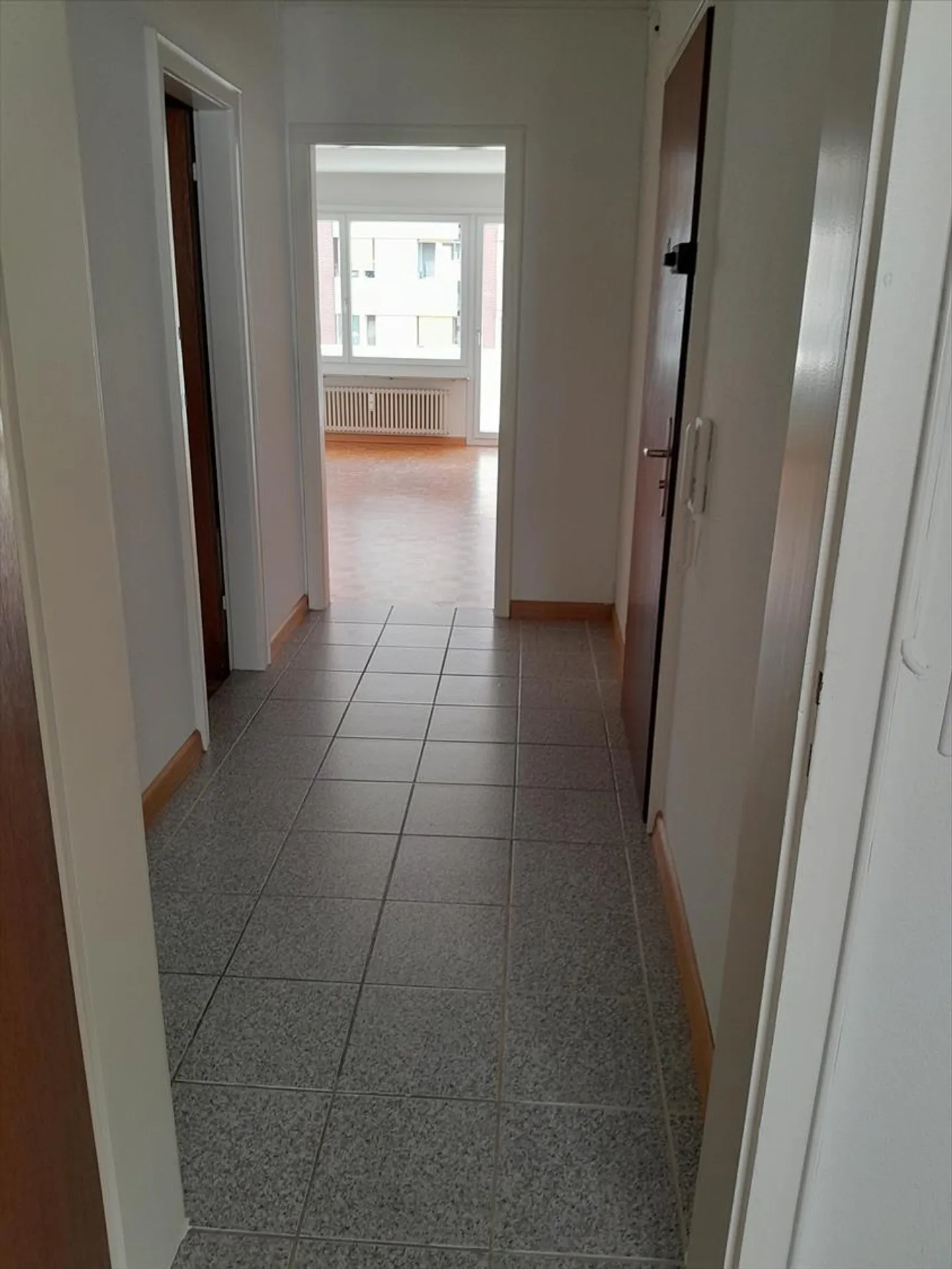 Appartamento singolo cerca nuovo inquilino - vicino a Claramattpark - Foto 6 di 7