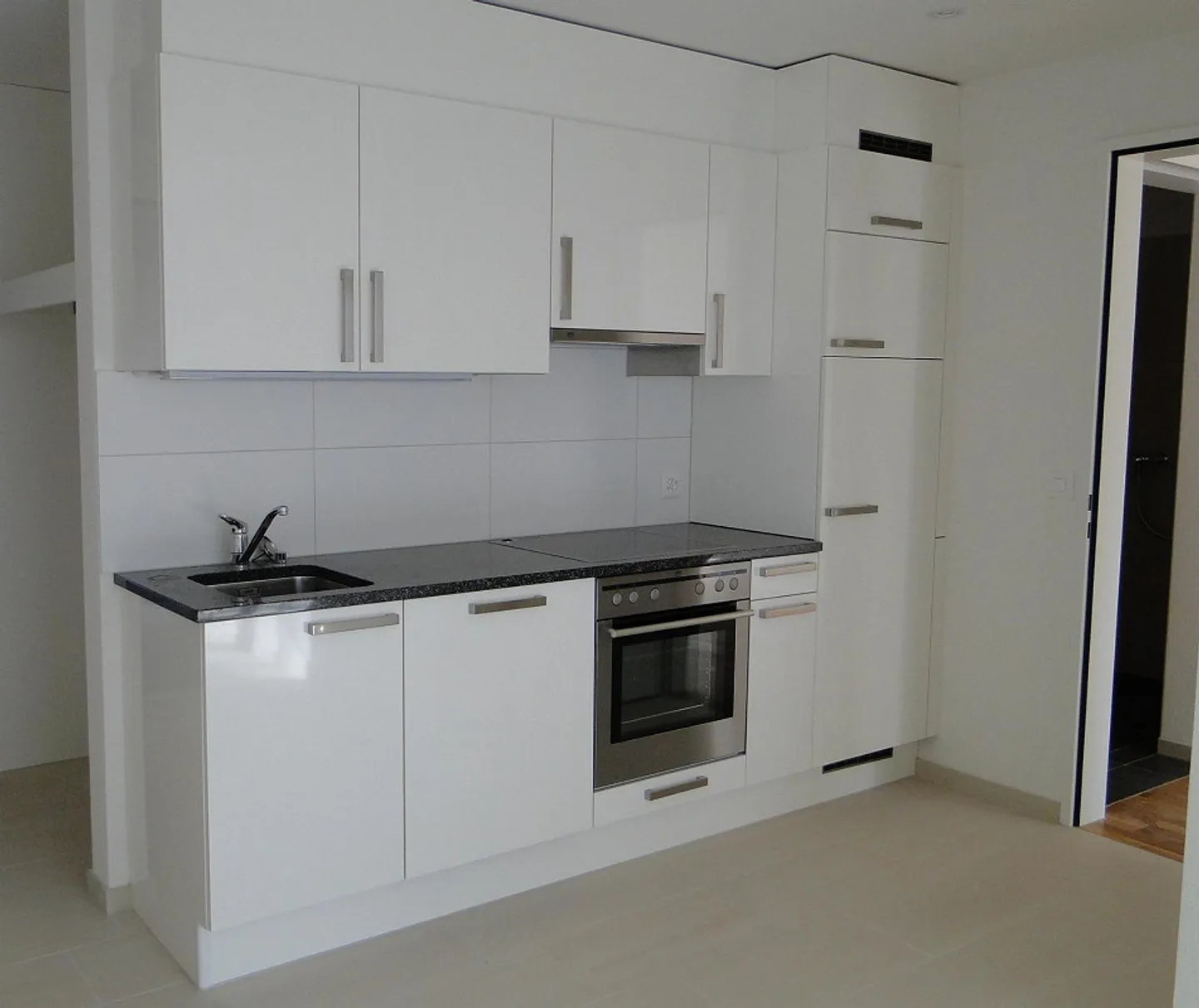 Charming 2-room apartment in Turbenthal - Photo 2 of 6