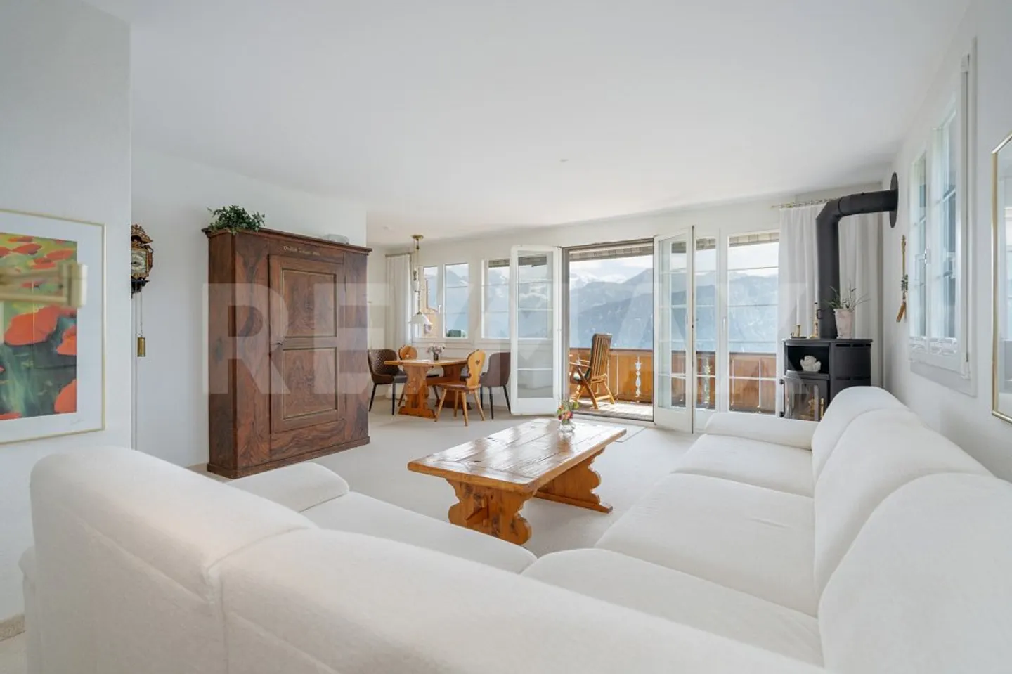 Exclusive 6.5-room maisonette apartment over three floors with wellness and unobstructed panoramic views - Photo 3 of 13