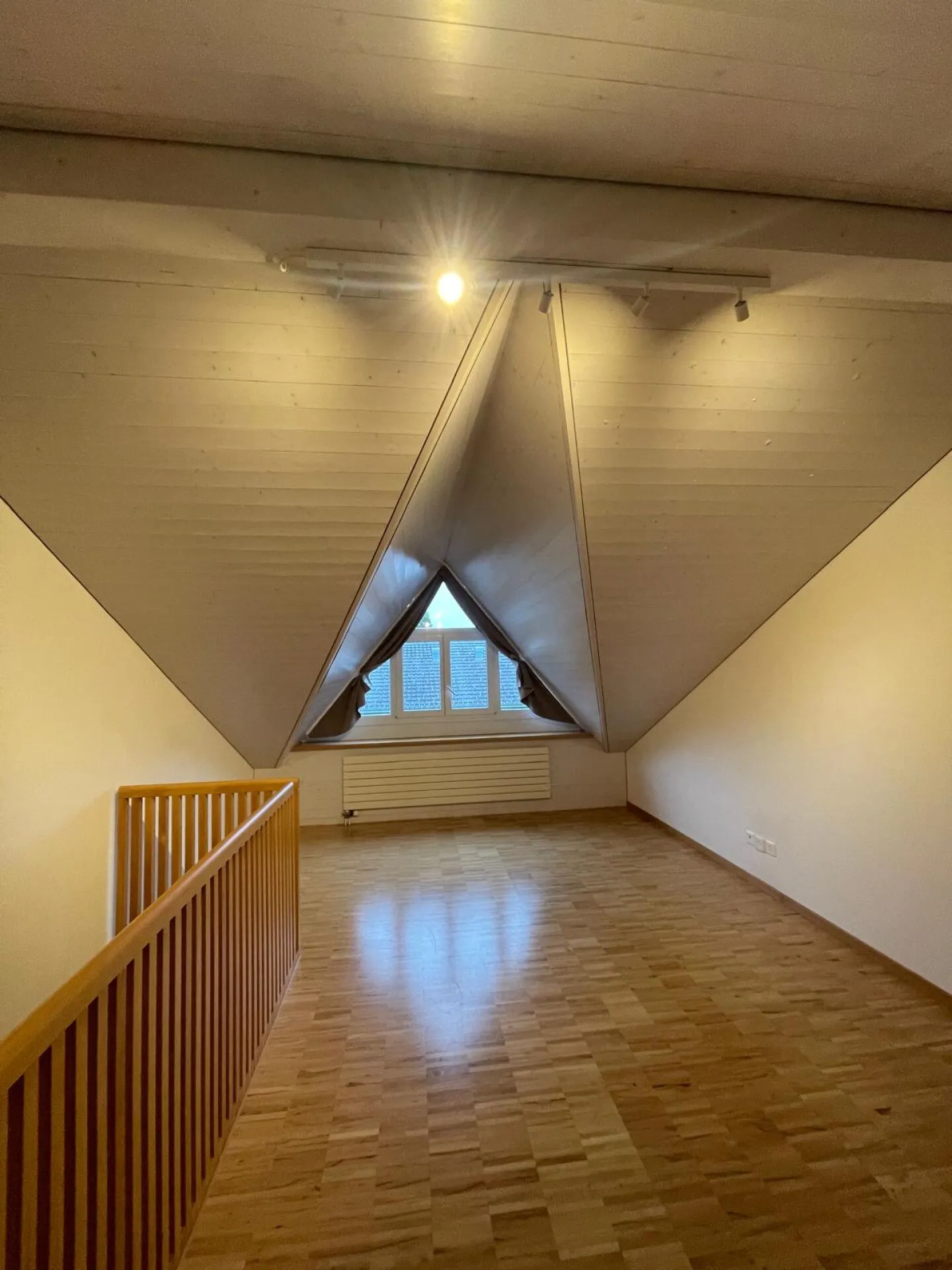 Traumhaftes 4,5-Zimmer-Reihenhaus mit Wohlfühlcharakter in ruhiger Umgebung - Foto 2 von 14