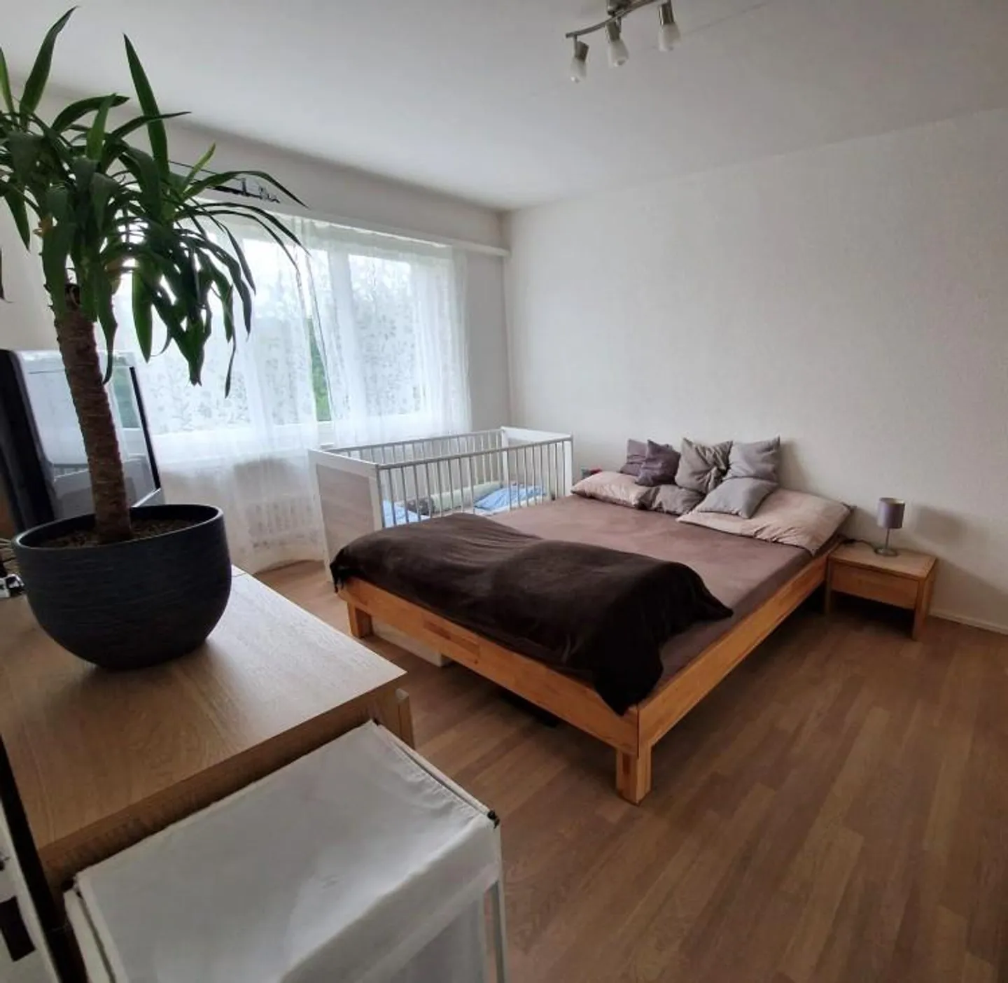 Moderne Wohnung mit Balkon - Foto 4 von 6