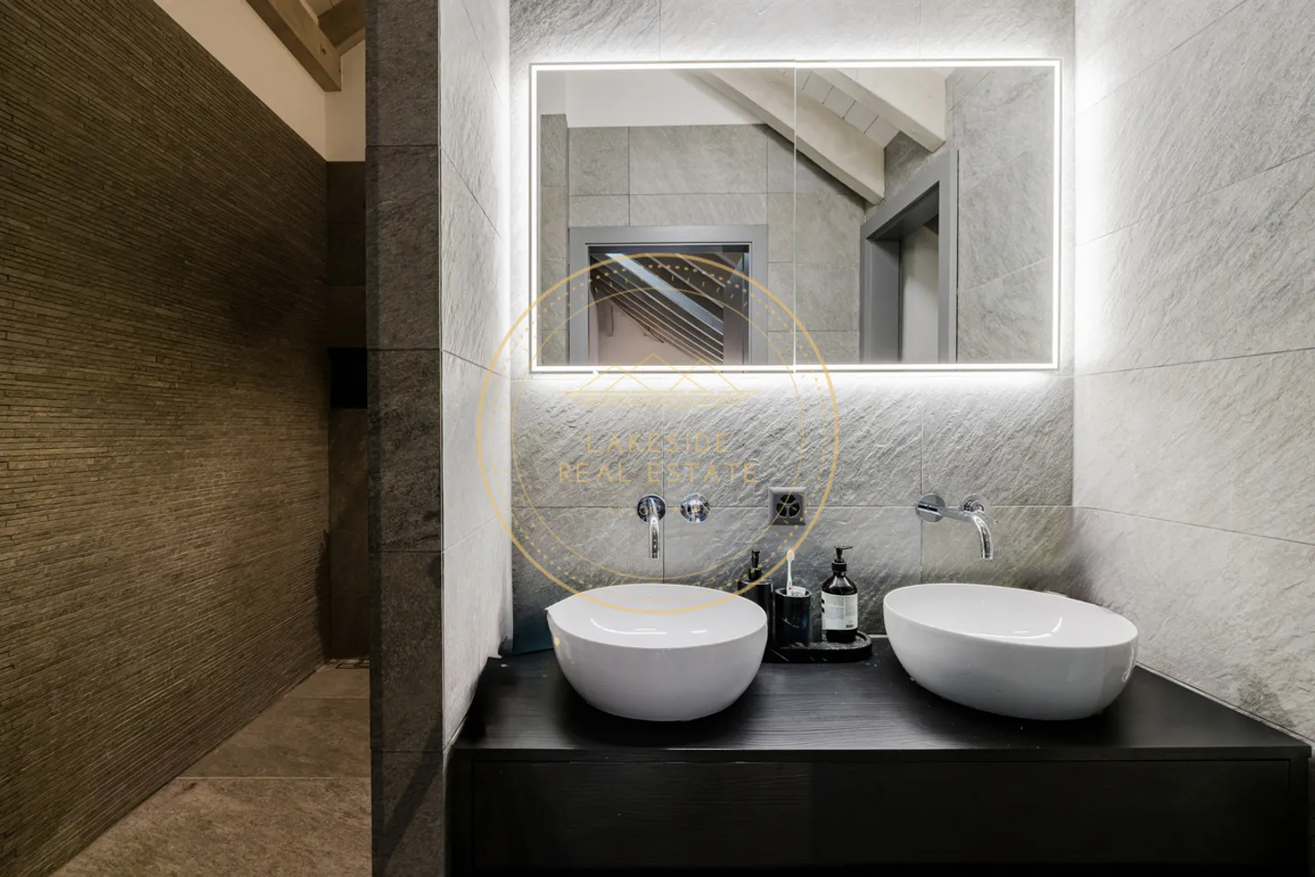 Appartamento 5.5 stanze - Foto 3 di 7