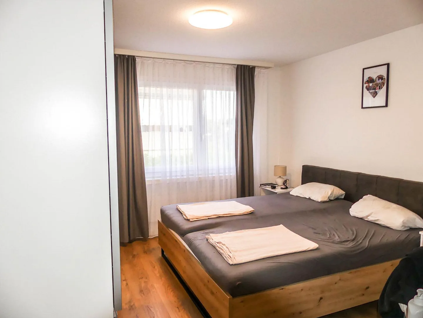 Bright spacious 4 1/2 room apartment - Photo 3 of 15