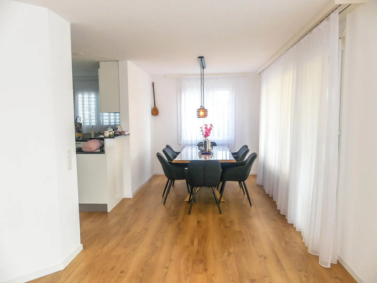 Bright spacious 4 1/2 room apartment - Photo 6 of 15