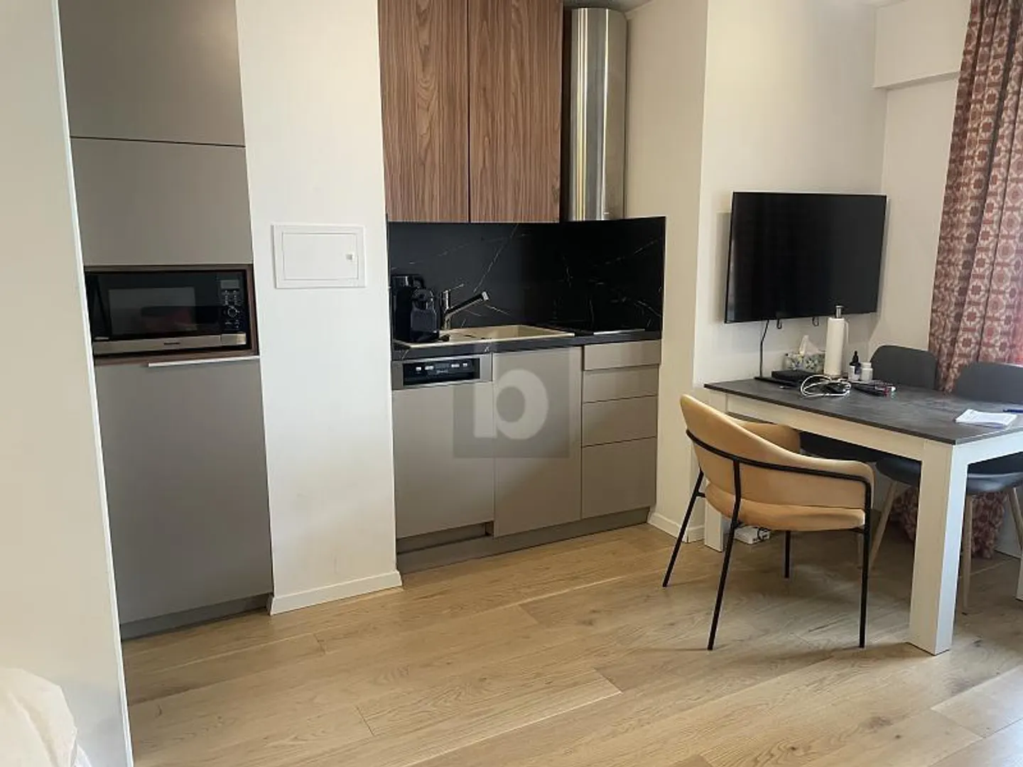 Appartement Central Charmant - Photo 2 sur 6