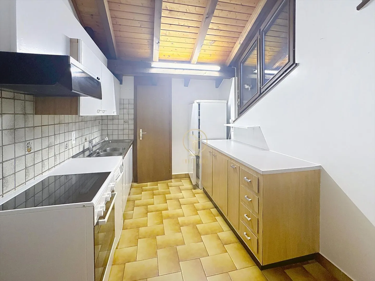 BURTIGNY - Appartement à louer de 3,5 pièces - Photo 3 sur 7