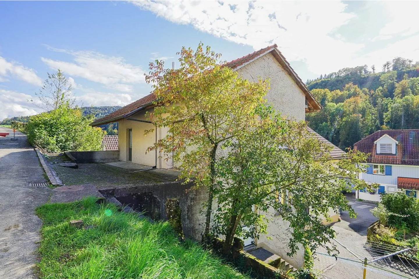 Affascinante e spazioso: casa con 6 stanze nel cuore del vecchio villaggio - Foto 13 di 13
