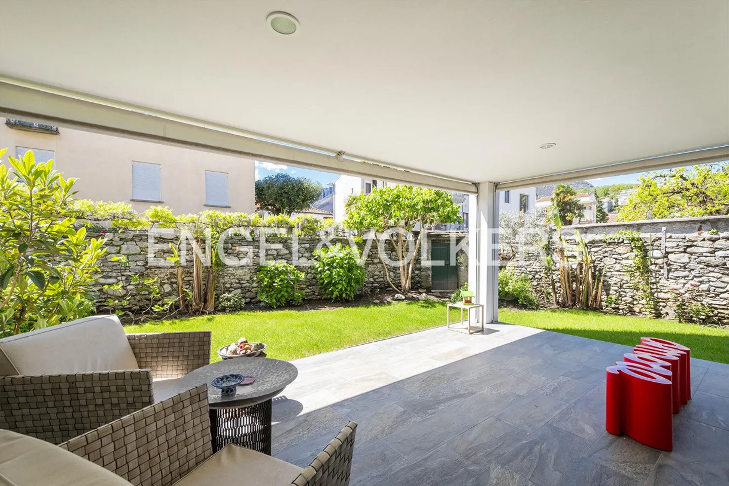 Designer Garten-Duplex in Ascona - Foto 3 von 13