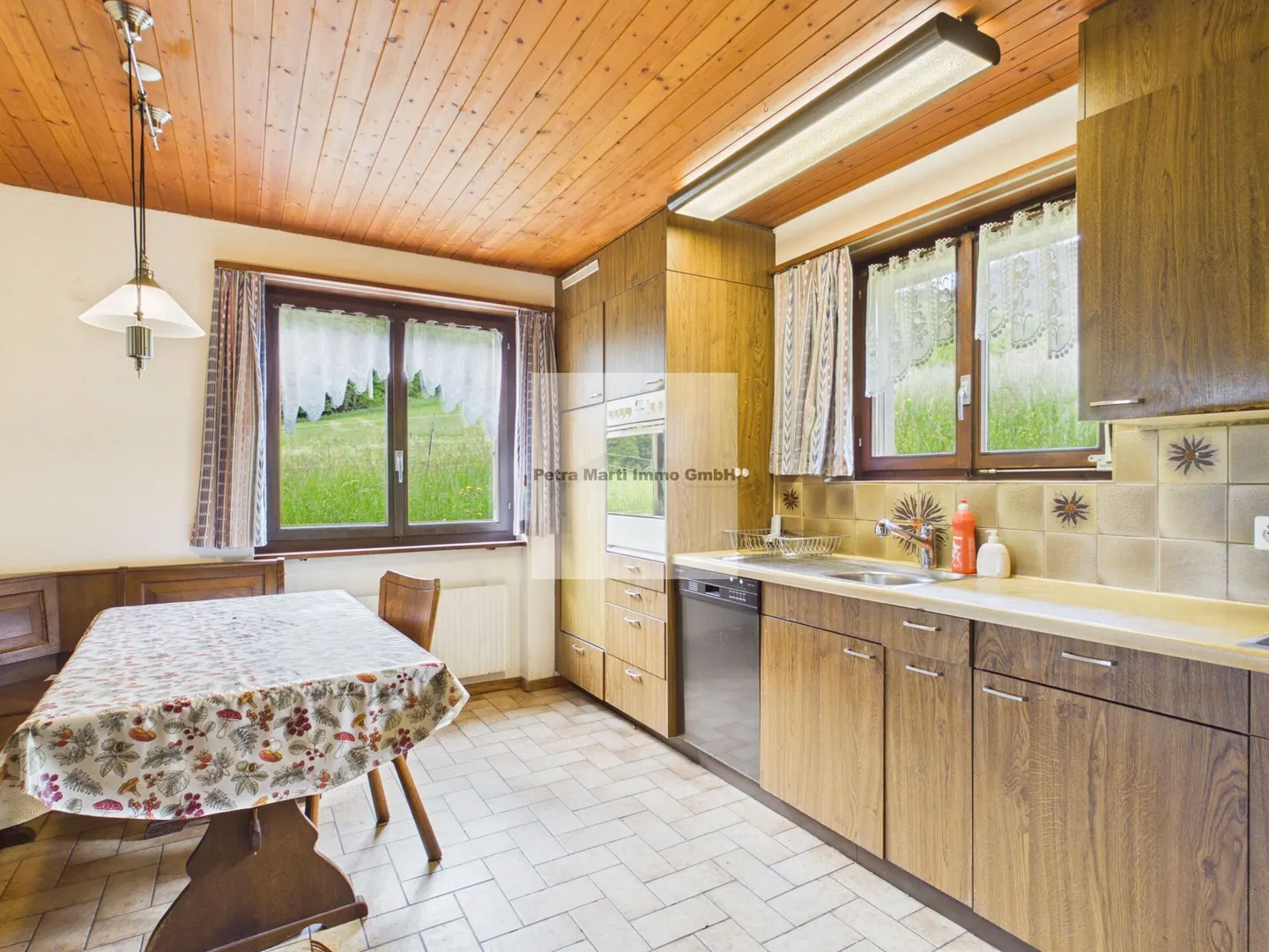 Beautifully located 4.5-room single-family house with the best view - Photo 4 of 14