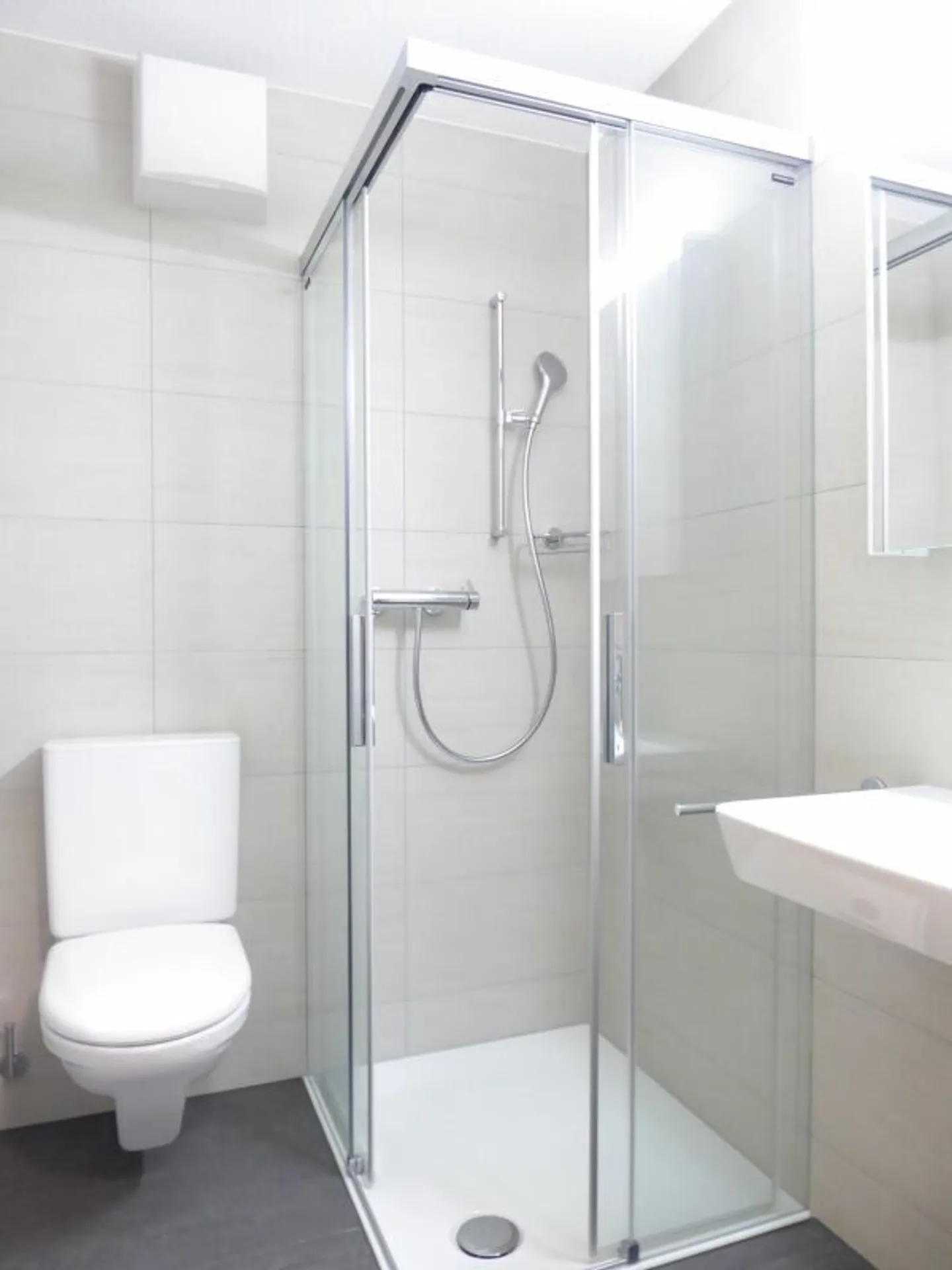 attraktive 2½-Zimmer-Wohnung mit guter Verkehrsanbindung - Foto 8 von 9