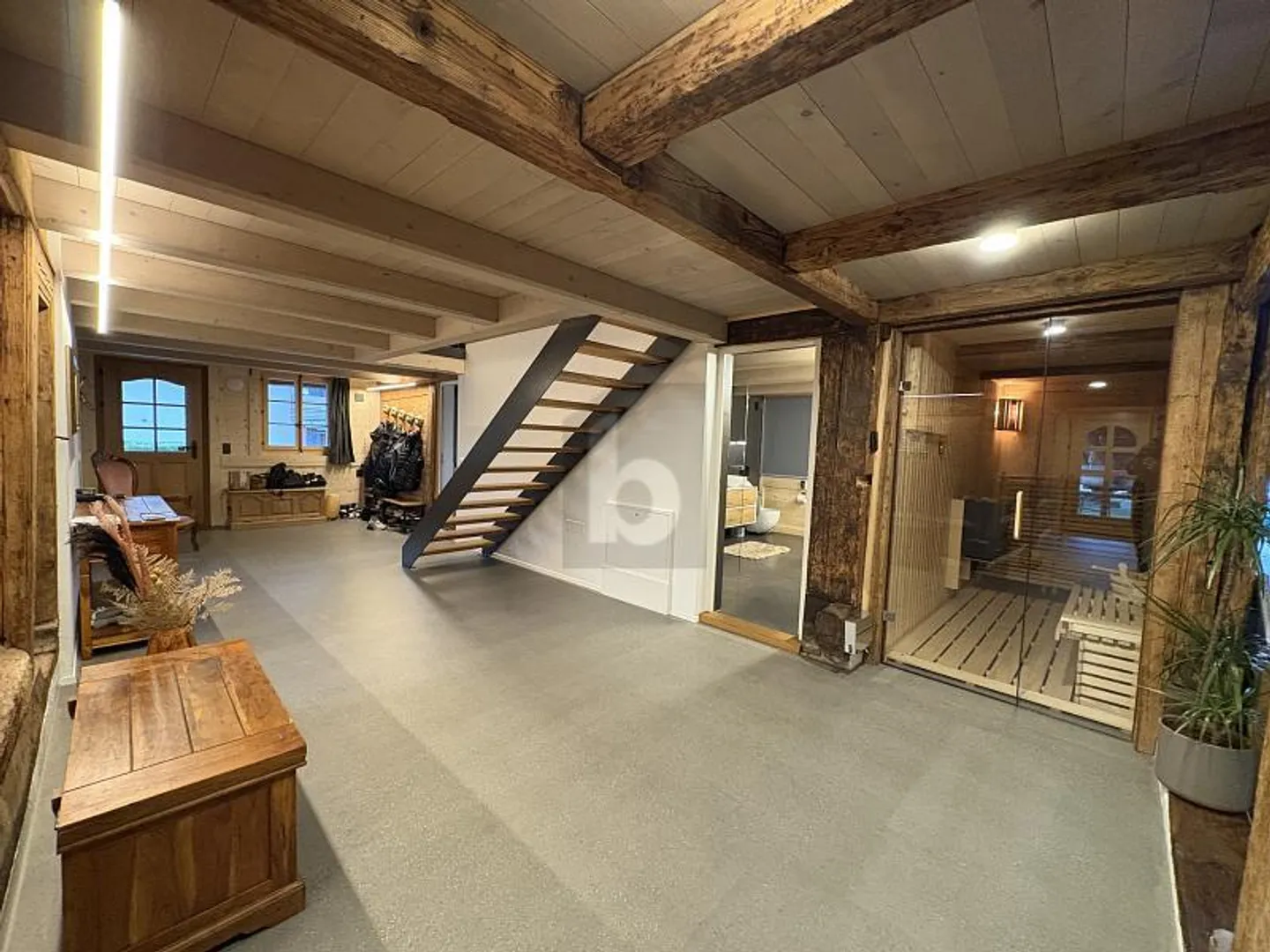 LE CHARME HISTORIQUE RENCONTRE L'EXCLUSIVITÉ MODERNE - Photo 2 sur 6