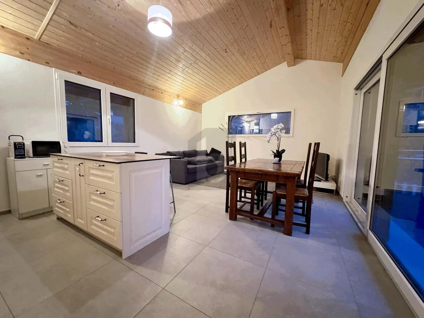 NEW WITH POOL AND GARDEN ACCESS - Photo 2 of 6