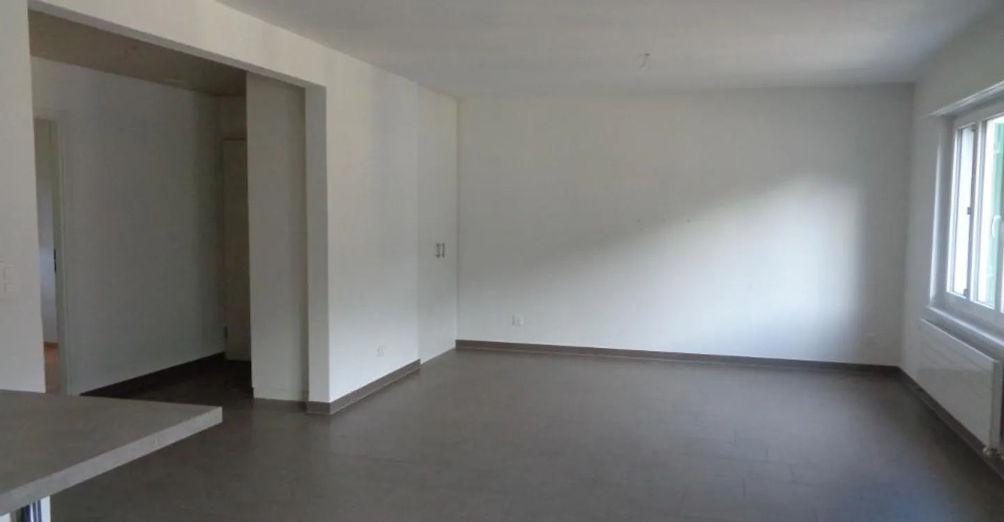 Wohnung in einem kleinen Gebäude mit 4 Einheiten - Foto 2 von 6