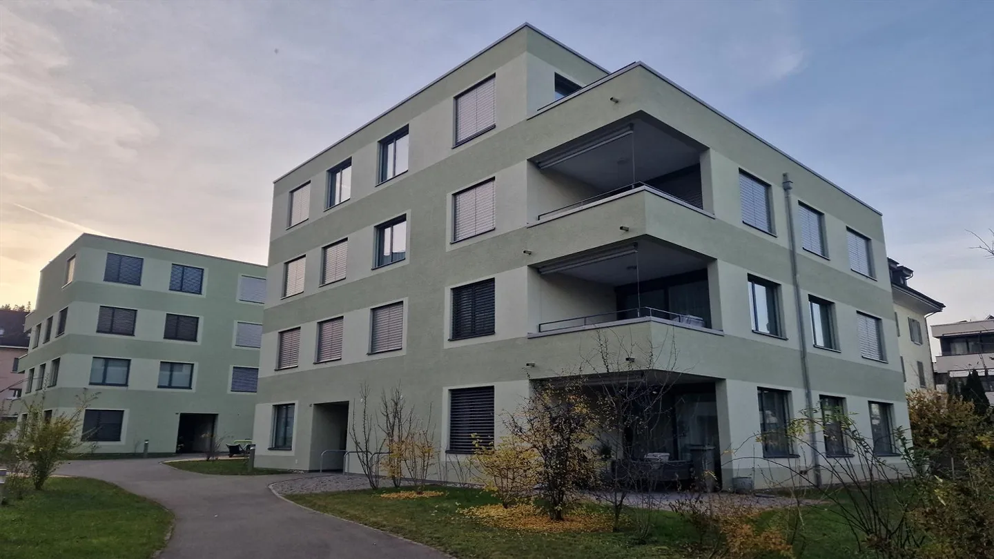 Appartamento attraente di 3½ locali in una zona residenziale soleggiata e ben collegata - Foto 1 di 17