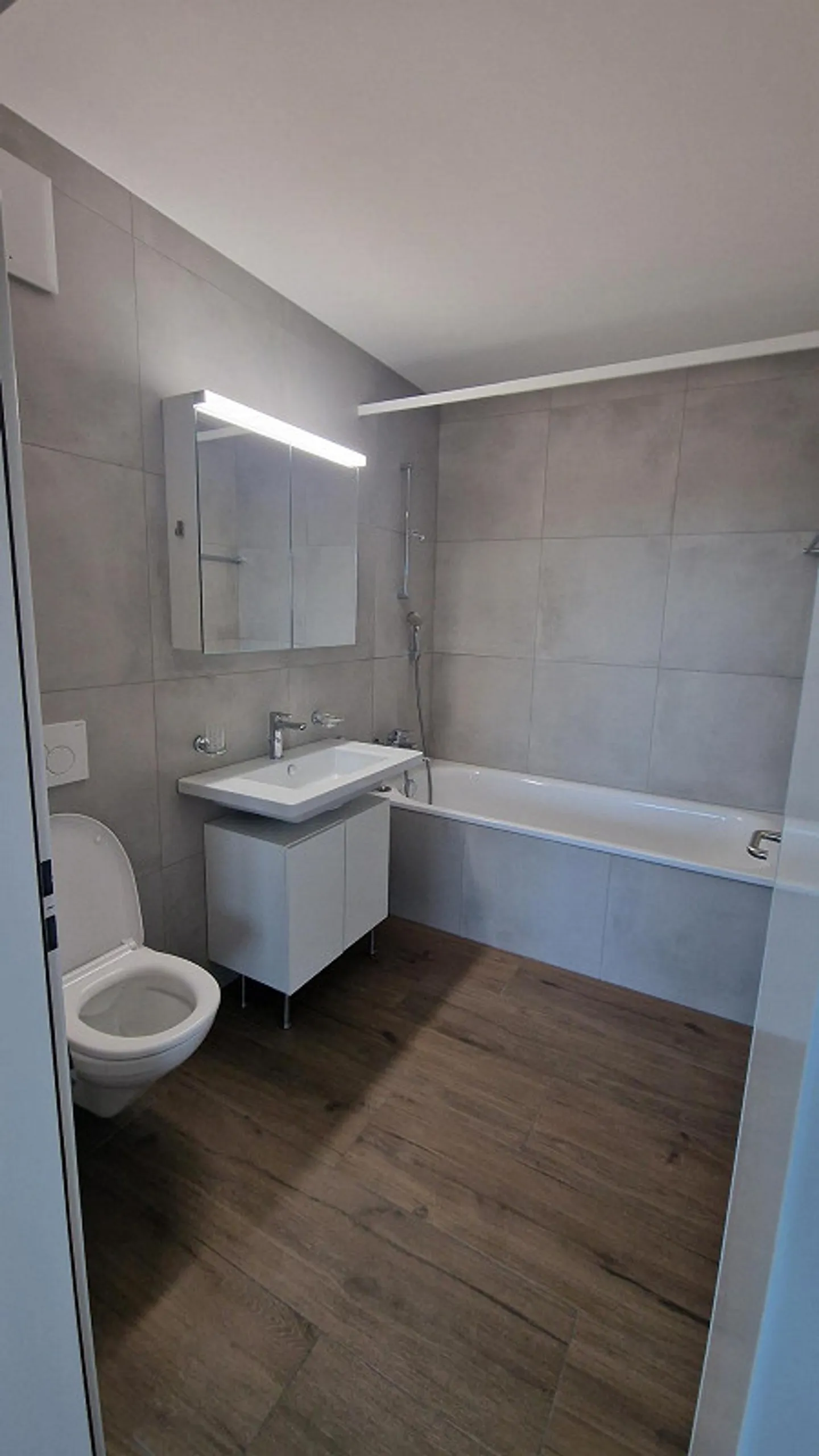 Appartamento attraente di 3½ locali in una zona residenziale soleggiata e ben collegata - Foto 12 di 17