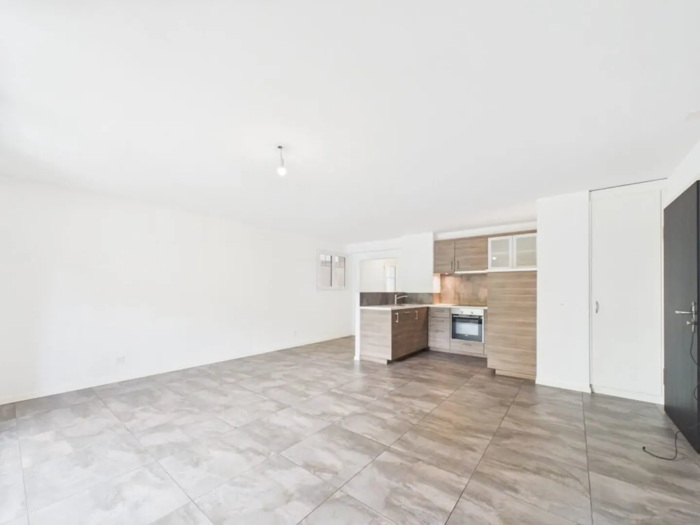 Charmant Appartement avec Jardin - Photo 6 sur 7