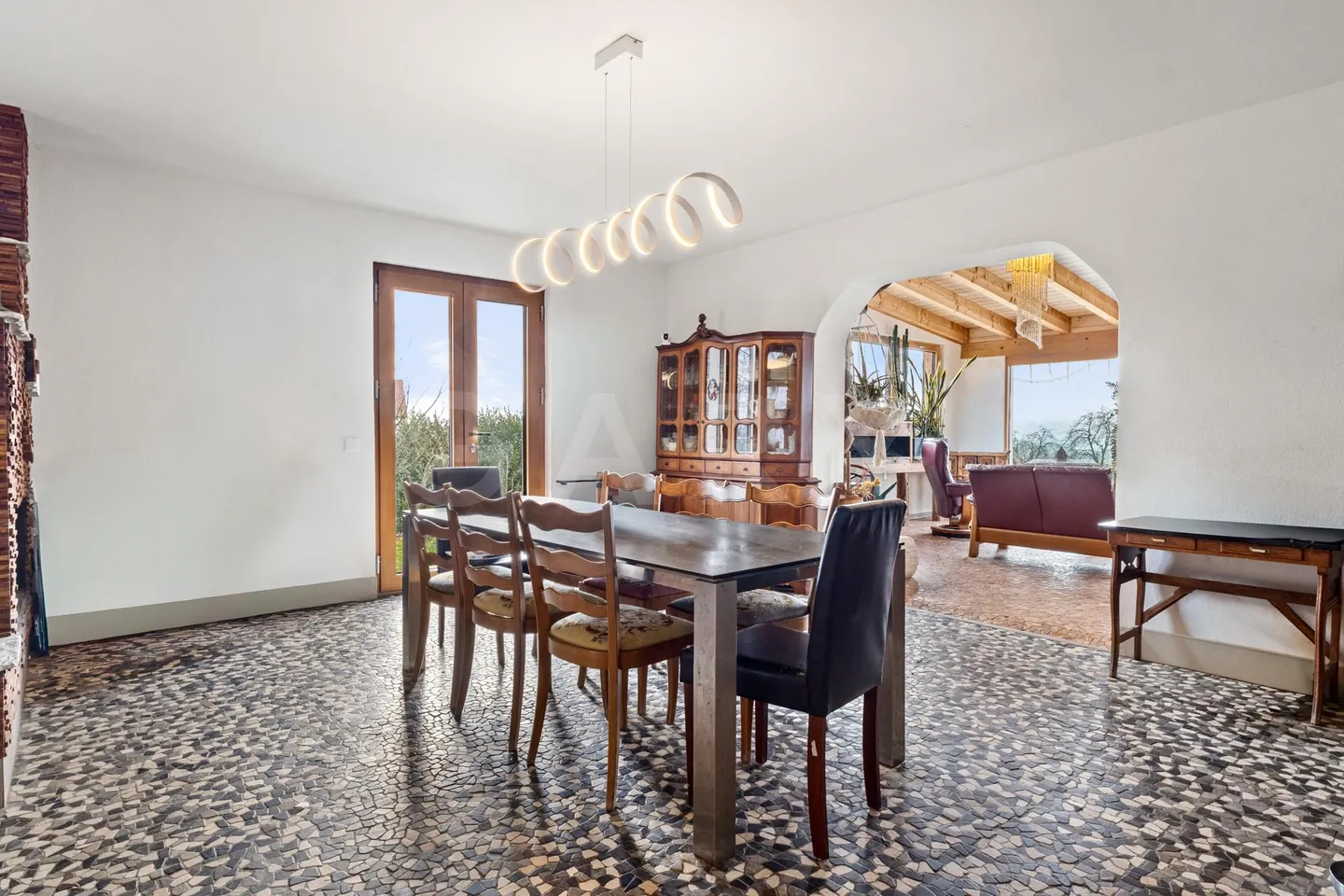 Maison individuelle sur grand terrain, à proximité immédiate de Lausanne - Photo 3 sur 14