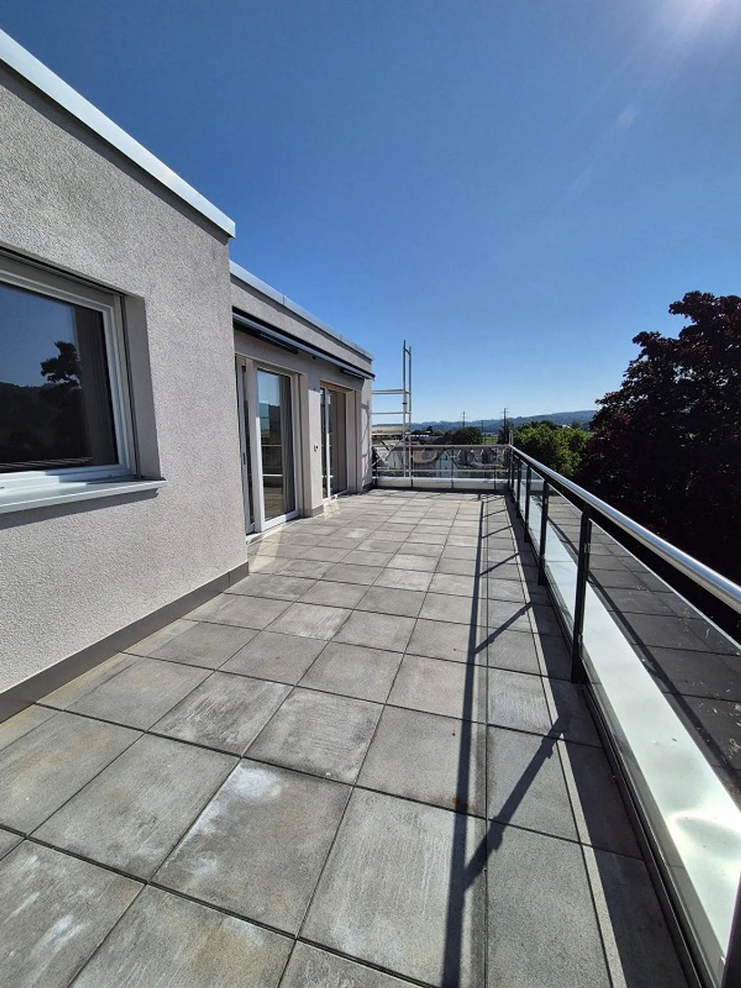 Appartement en attique ensoleillé avec vue 2.5 pièces à Moosseedorf - Photo 12 sur 13