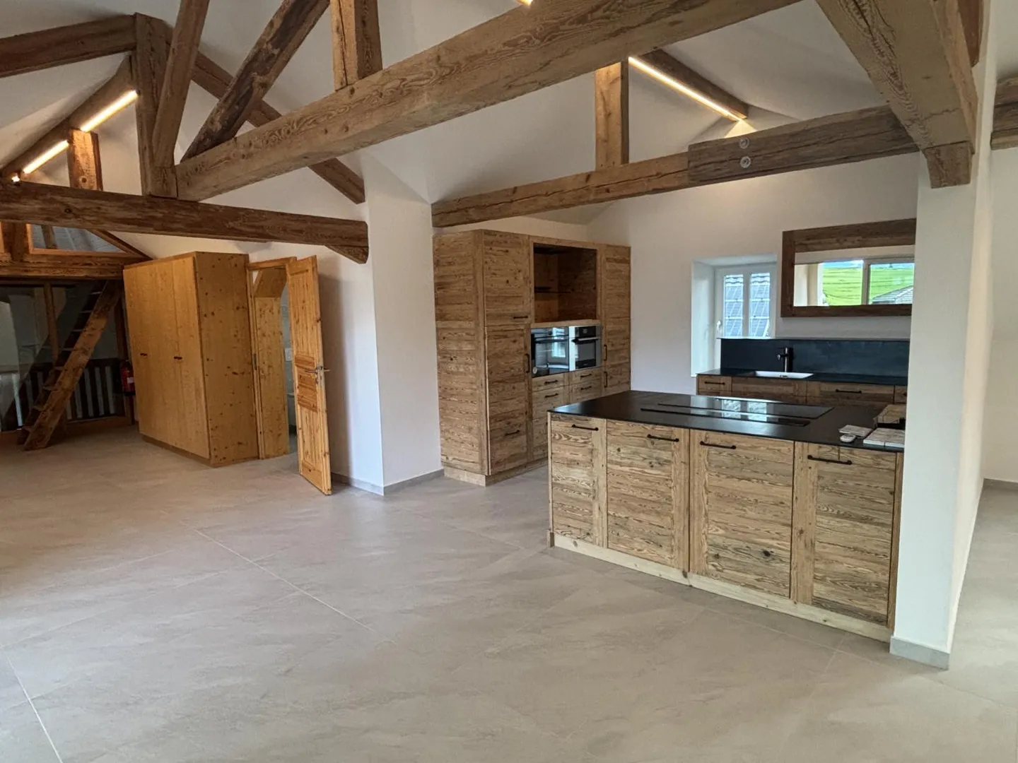 Loft - Photo 5 of 12