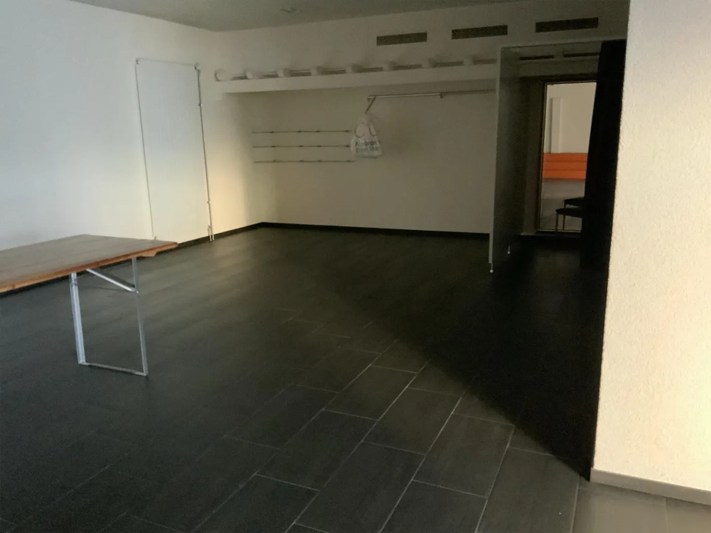 Convient pour un magasin et un bureau en auto-utilisation - Photo 5 sur 21