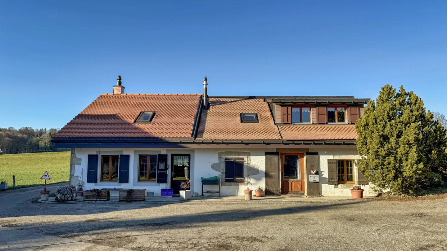 Charmante Maison Jumelée - Photo 2 sur 13