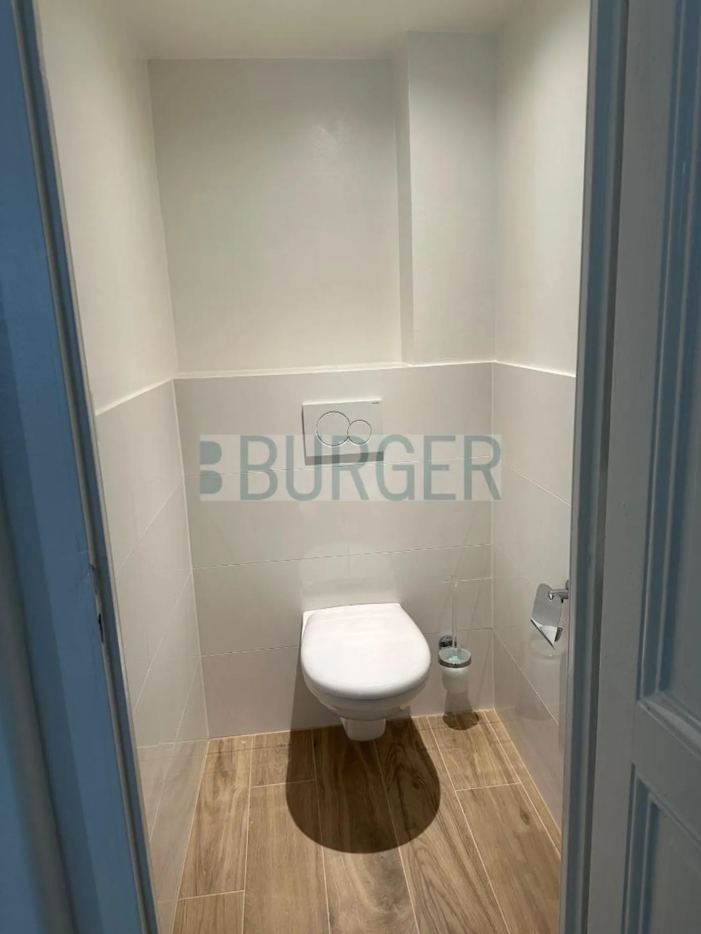 Commerce - Photo 3 of 4