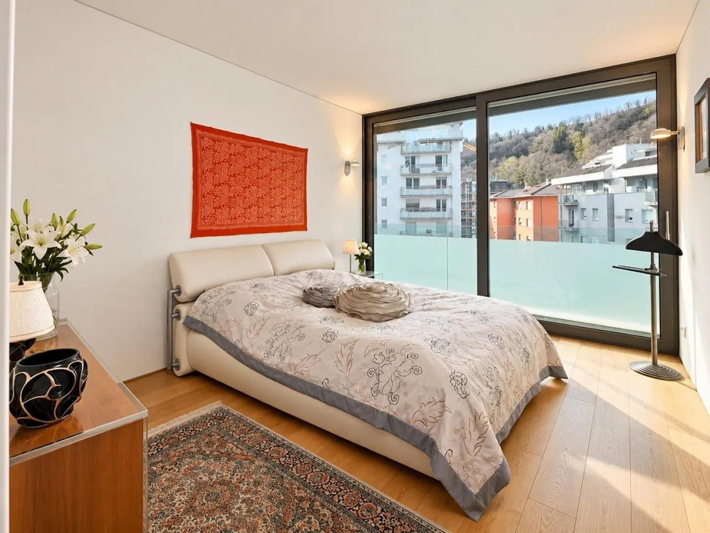 Luxury Apartment a Few Minutes from the Center and Lakefront - Photo 12 of 23