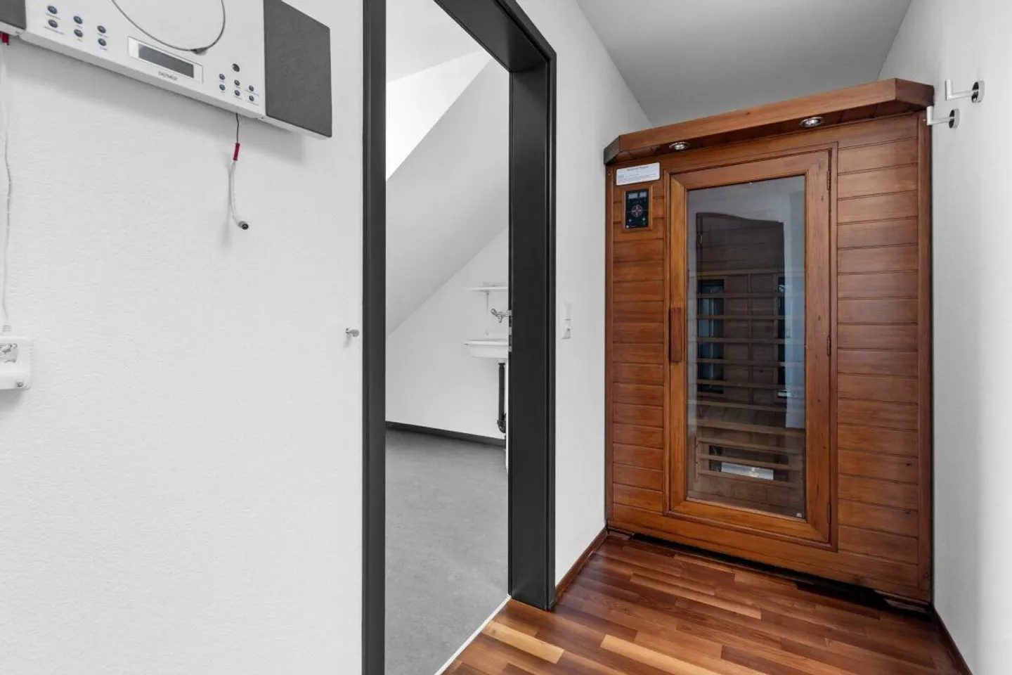 URBAN ROOF | Grosszügige 4.5-Zimmer-Dach-Maisonette im Zentrum von ... - Photo 9 sur 12