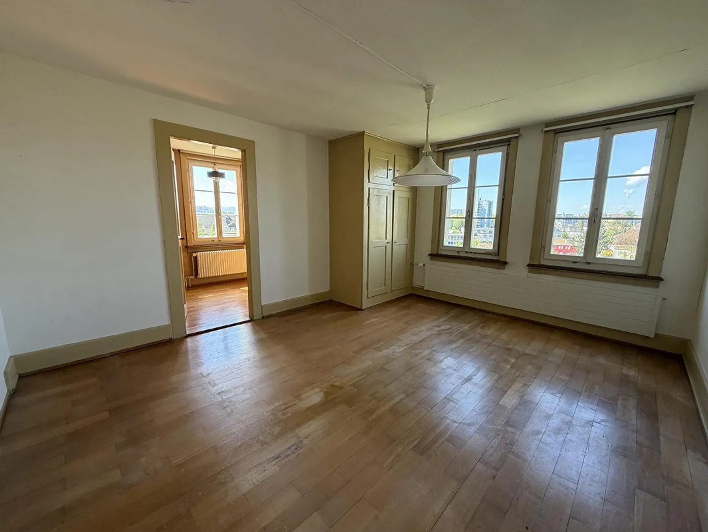 Casa bifamiliare con grande giardino in posizione privilegiata in vendita - Foto 6 di 13