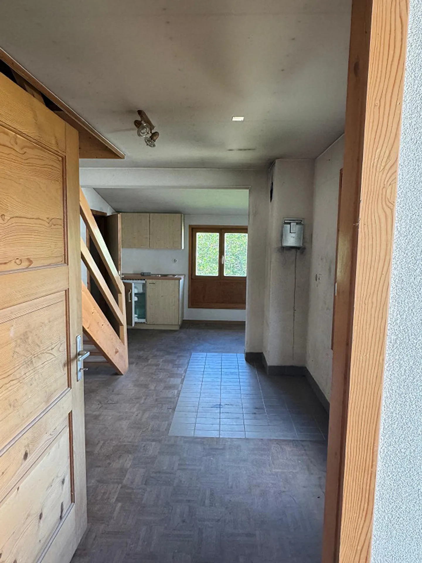 Garage, commercial space, storage hall or workshop - Photo 4 of 9