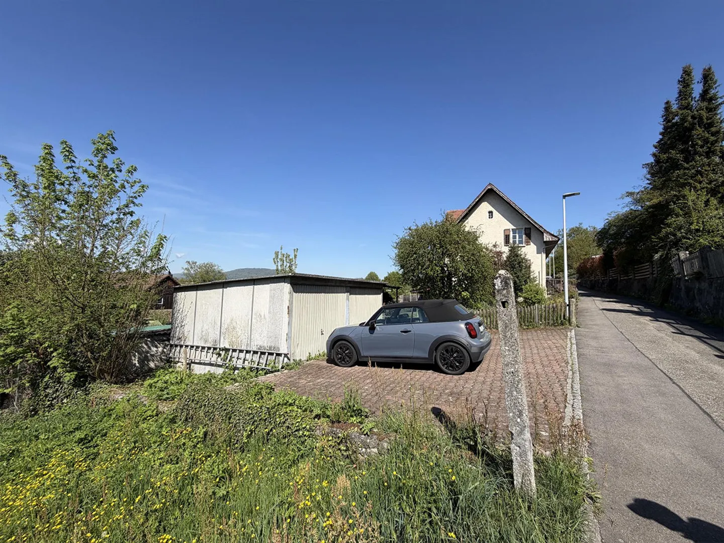 Casa bifamiliare con grande giardino in posizione privilegiata in vendita - Foto 12 di 13
