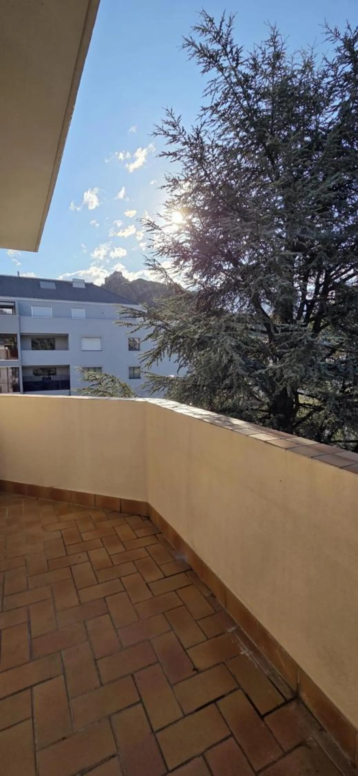 4.5 Room Apartment - Photo 4 of 10