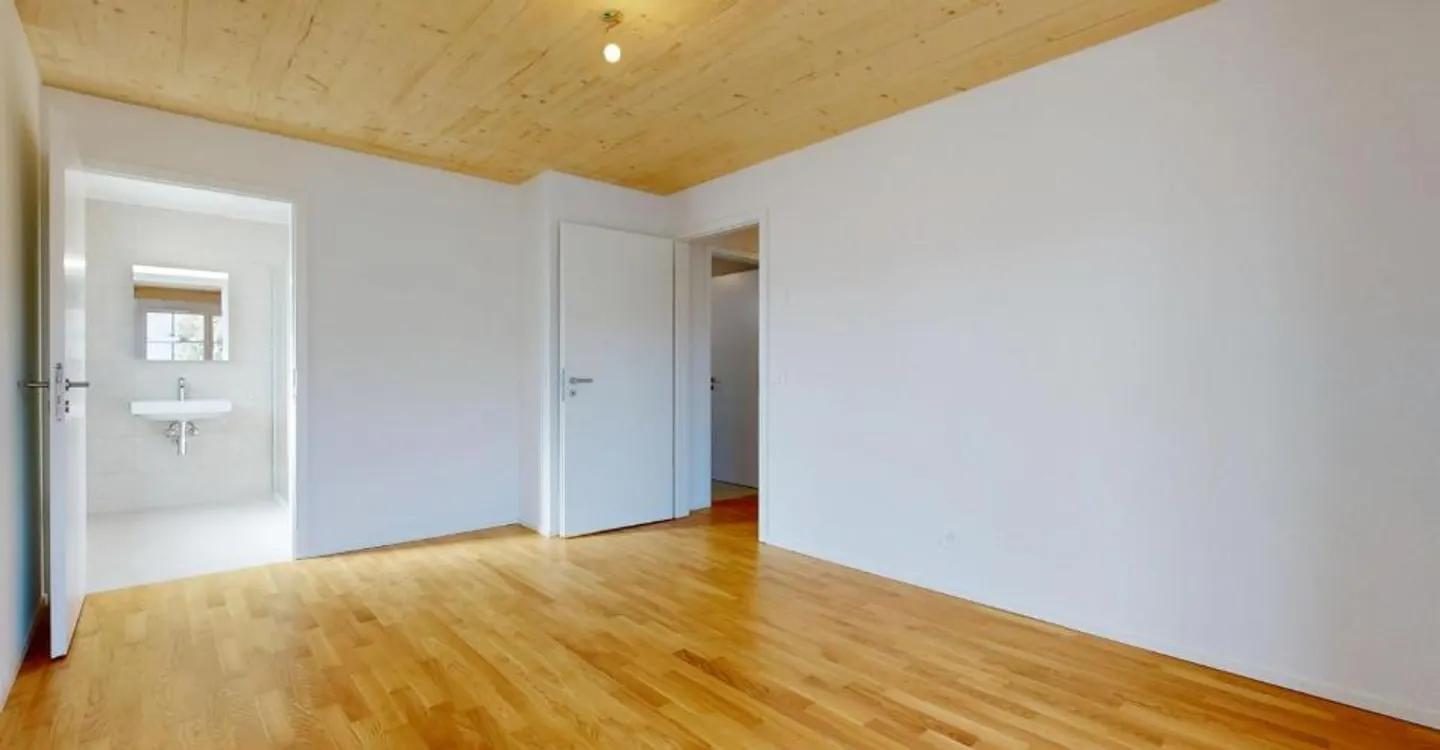Spacious 4.5 rooms - 1st rent offered! - Photo 5 of 9